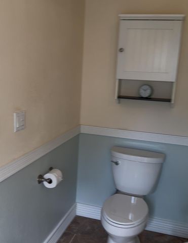 51 Woodvine Lane Ln, Bangor, CA 95901