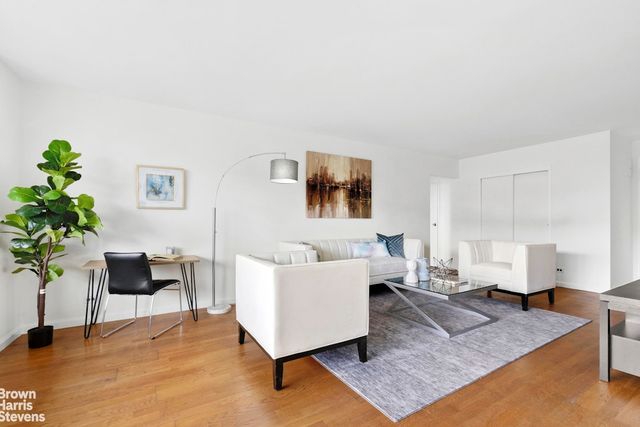 372 Central Park W Apt 11B, New York City, NY 10025
