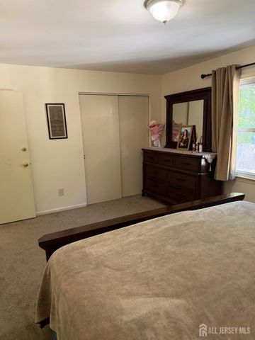 36 Netherwood Circle, Edison, NJ 08820