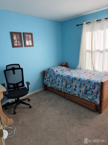 36 Netherwood Circle, Edison, NJ 08820
