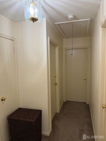 36 Netherwood Circle, Edison, NJ 08820