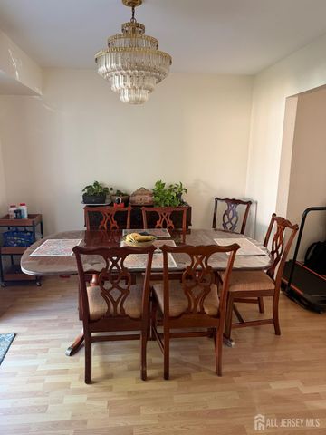 36 Netherwood Circle, Edison, NJ 08820