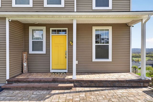 5543 Rolling Meadows Way, Camillus, NY 13031