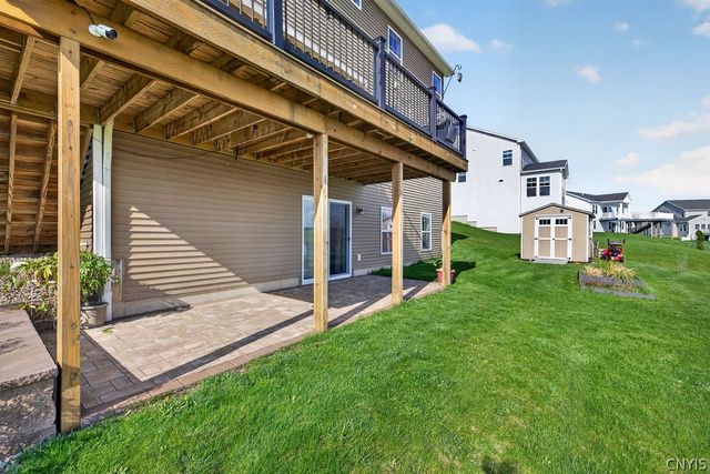 5543 Rolling Meadows Way, Camillus, NY 13031