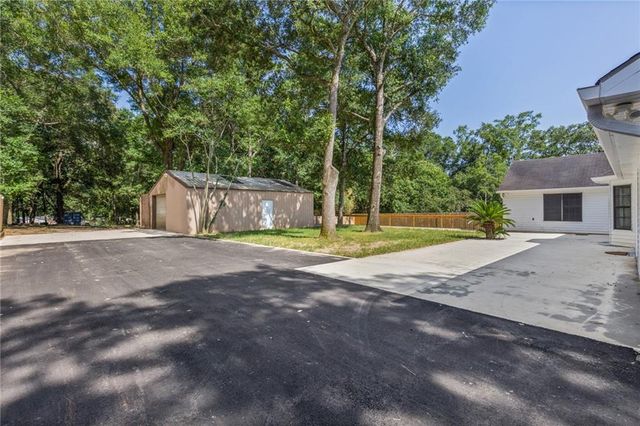 2605 Demetropolis Road, Mobile, AL 36609