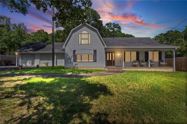 2605 Demetropolis Road, Mobile, AL 36609