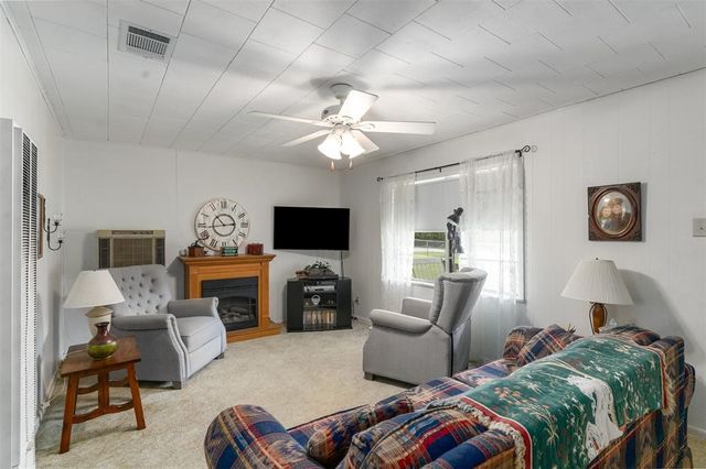 6111 County Road 2610, Bonham, TX 75418