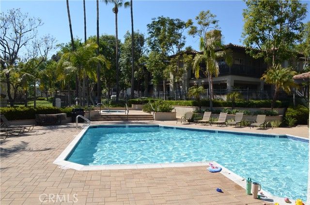 6 Via Contento, Rancho Santa Margarita, CA 92688