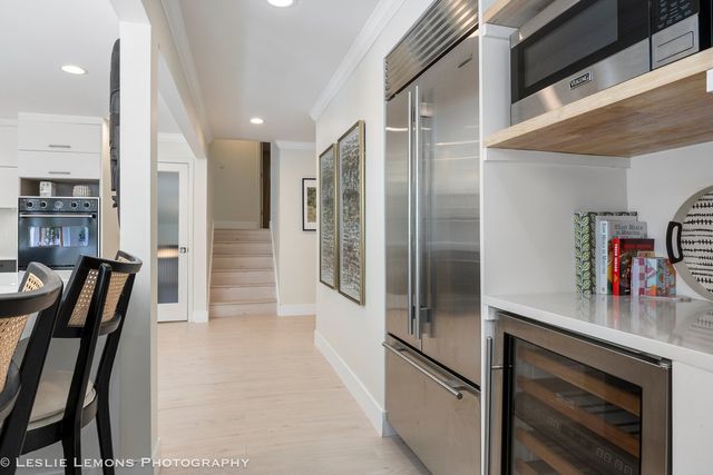 8S452 Bell Drive, Naperville, IL 60565