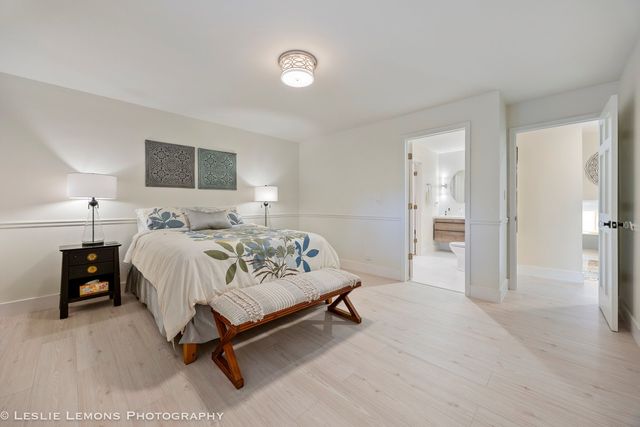 8S452 Bell Drive, Naperville, IL 60565