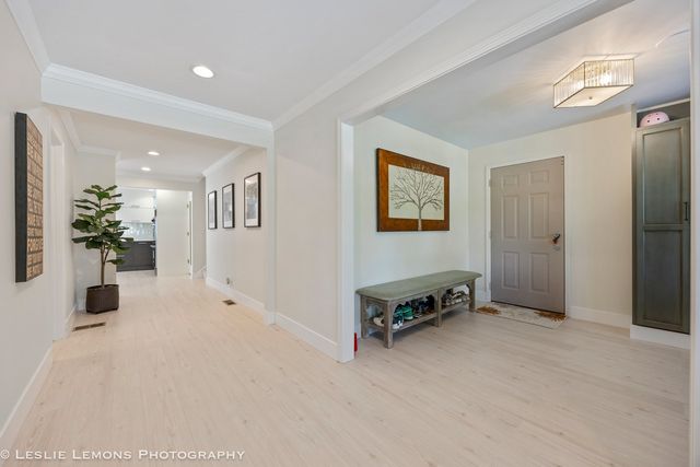 8S452 Bell Drive, Naperville, IL 60565