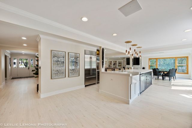 8S452 Bell Drive, Naperville, IL 60565