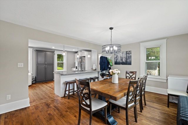 N4W22625 Bluemound ROAD, Waukesha, WI 53186