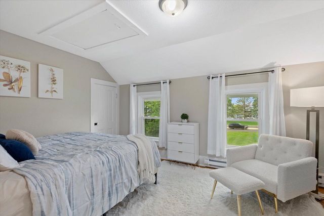 N4W22625 Bluemound ROAD, Waukesha, WI 53186