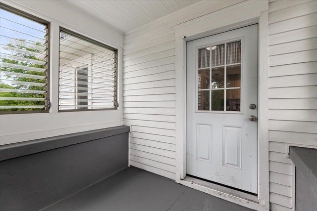 N4W22625 Bluemound ROAD, Waukesha, WI 53186