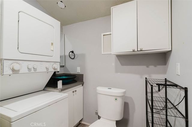 7345 Jamieson Avenue, Reseda, CA 91335