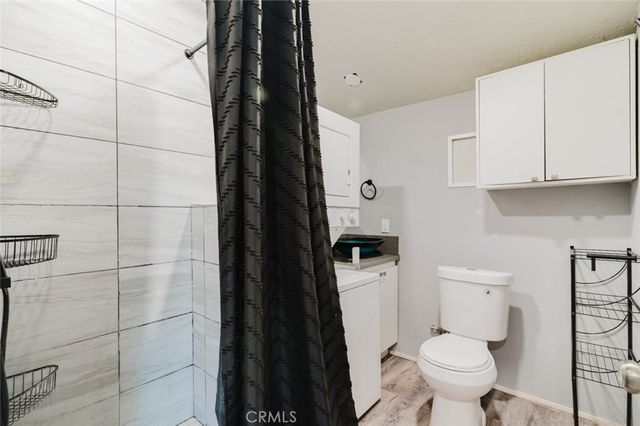 7345 Jamieson Avenue, Reseda, CA 91335