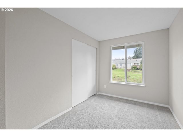 8315 Sw SHENANDOAH Way, Tualatin, OR 97062