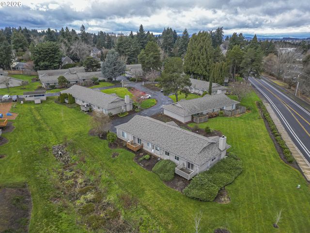 8315 Sw SHENANDOAH Way, Tualatin, OR 97062