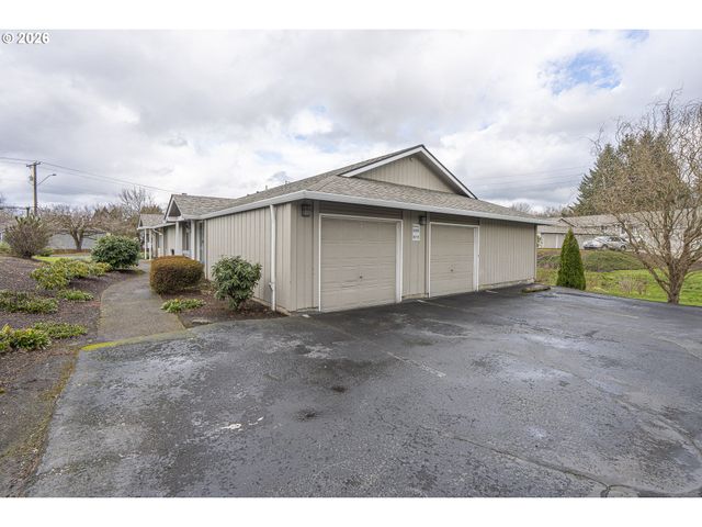8315 Sw SHENANDOAH Way, Tualatin, OR 97062