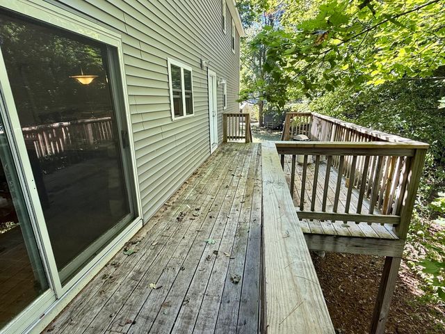 19 Shady Hill Ln, Reading, MA 01867