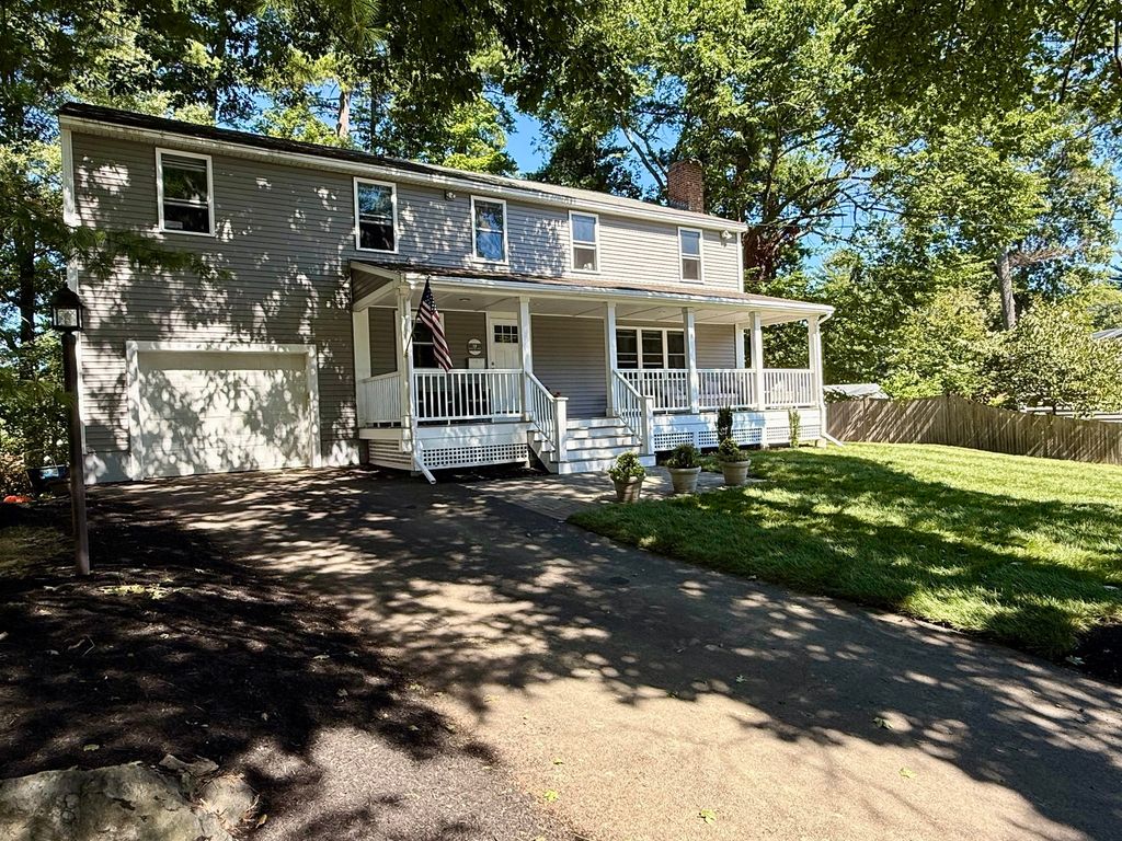 19 Shady Hill Ln, Reading, MA 01867