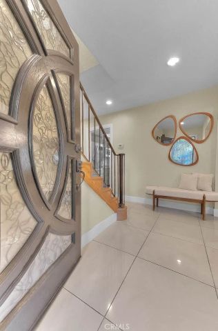 18223 Delano, Tarzana, CA 91335
