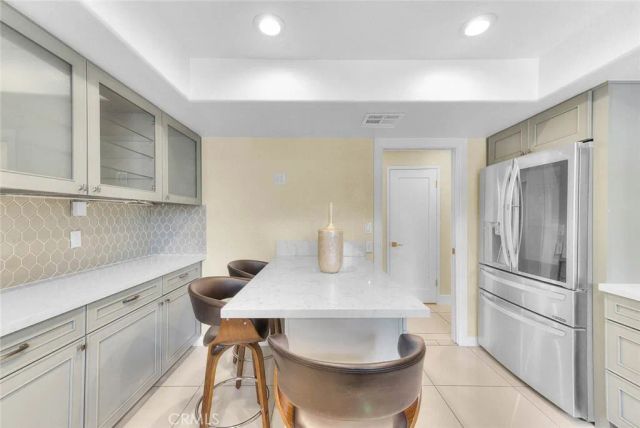18223 Delano, Tarzana, CA 91335