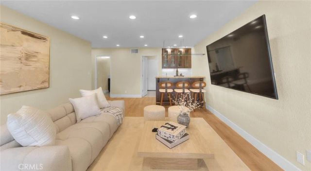 18223 Delano, Tarzana, CA 91335