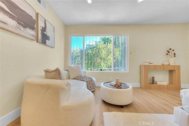 18223 Delano, Tarzana, CA 91335