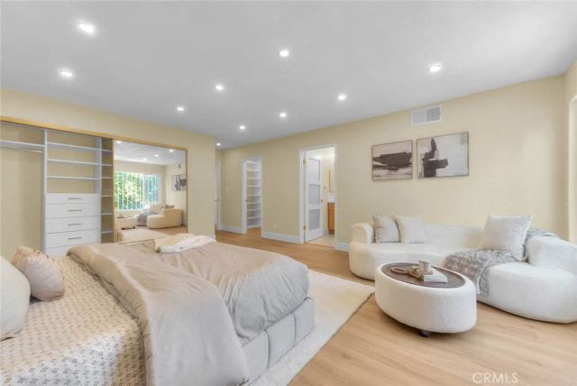 18223 Delano, Tarzana, CA 91335