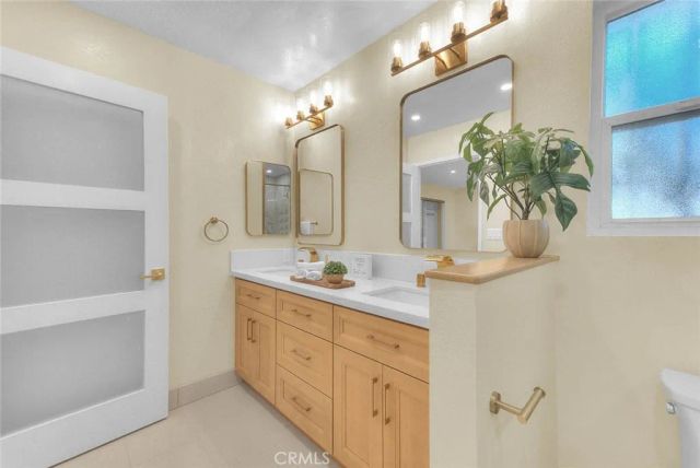 18223 Delano, Tarzana, CA 91335