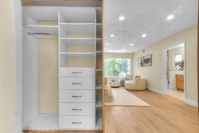 18223 Delano, Tarzana, CA 91335