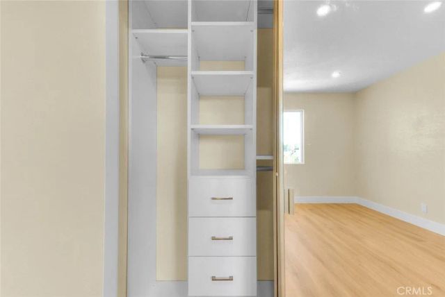 18223 Delano, Tarzana, CA 91335