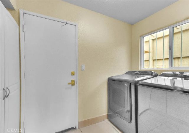18223 Delano, Tarzana, CA 91335