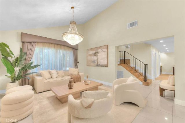 18223 Delano, Tarzana, CA 91335