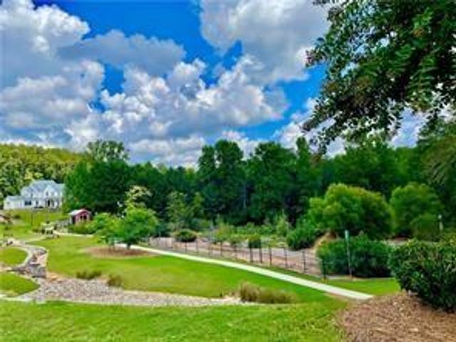 845 Green Sapling Trail, Suwanee, GA 30024
