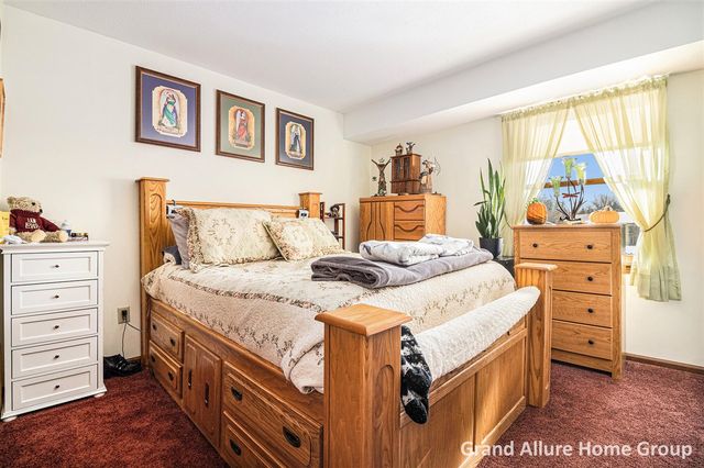 7005 E Springtree Lane 31, Grand Rapids, MI 49548