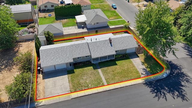 534 E COZZA Dr, Spokane, WA 99208