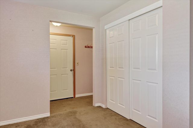 534 E COZZA Dr, Spokane, WA 99208
