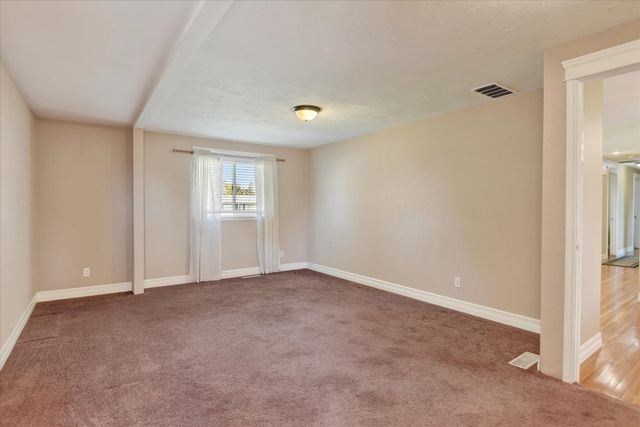 534 E COZZA Dr, Spokane, WA 99208