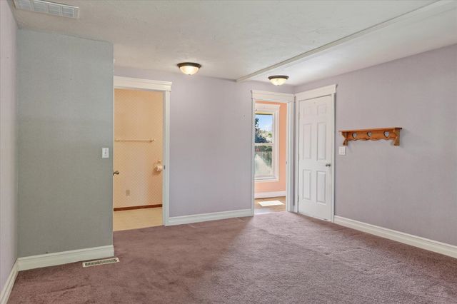 534 E COZZA Dr, Spokane, WA 99208