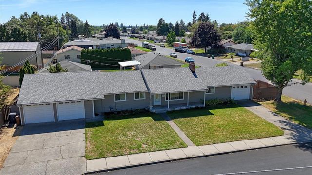 534 E COZZA Dr, Spokane, WA 99208