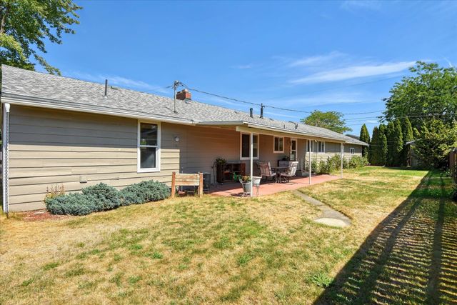 534 E COZZA Dr, Spokane, WA 99208
