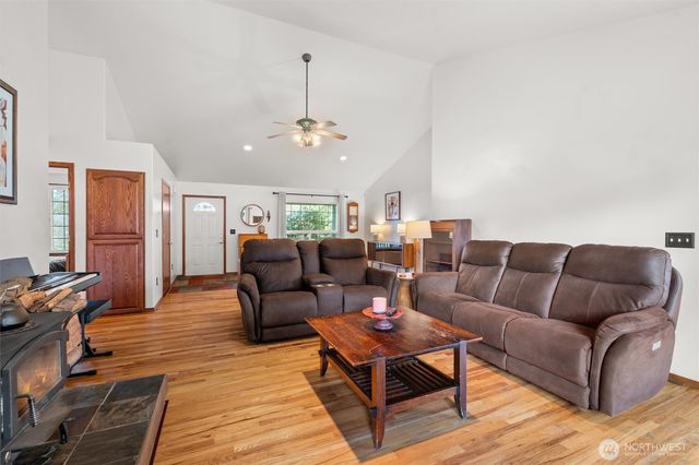 34809 93rd Avenue Ct S, Roy, WA 98580