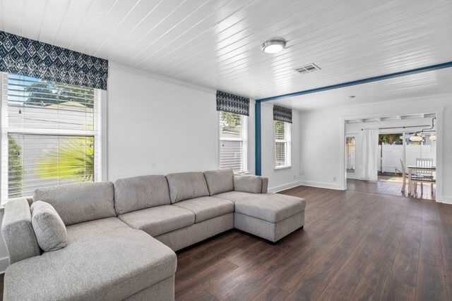 126 NE 4th Avenue, Delray Beach, FL 33483