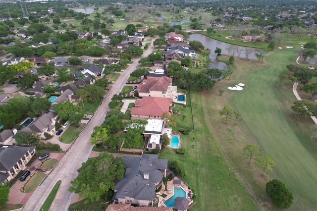 602 Sugar Creek Boulevard, Sugar Land, TX 77478