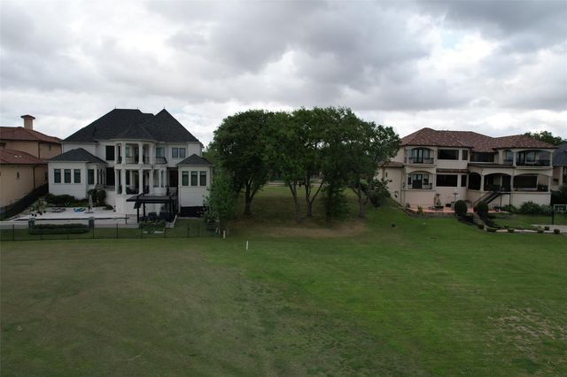 602 Sugar Creek Boulevard, Sugar Land, TX 77478