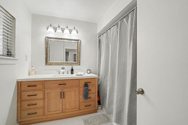 6267 Chevy Chase Drive, Houston, TX 77057
