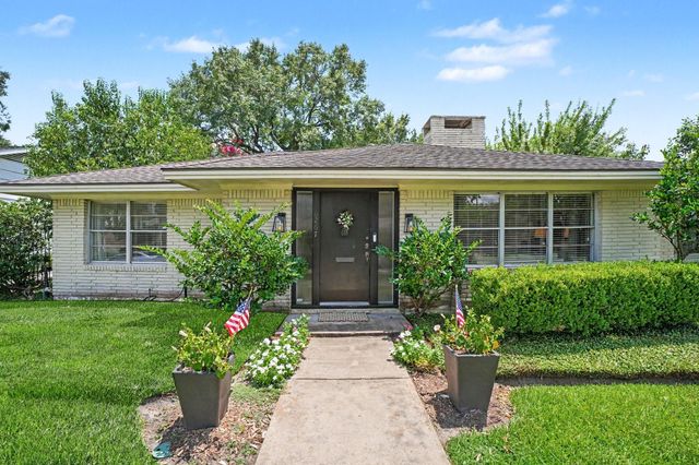 6267 Chevy Chase Drive, Houston, TX 77057